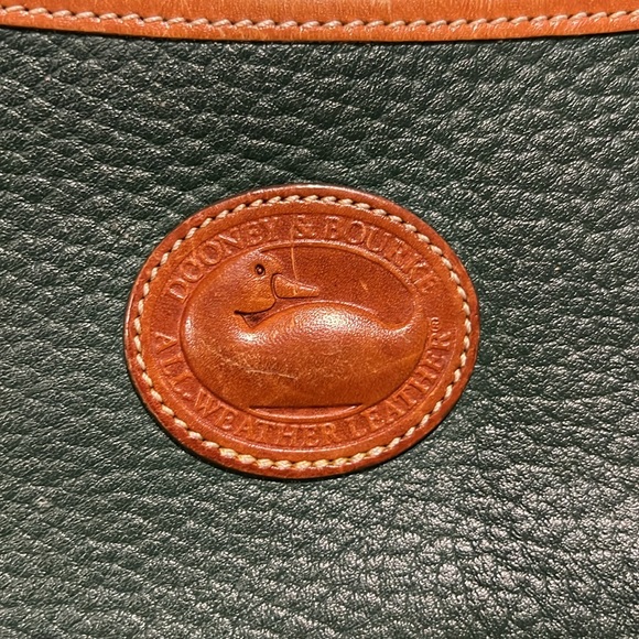 Vintage Green Dooney & Bourke Crossbody Bag - Picture 3 of 17
